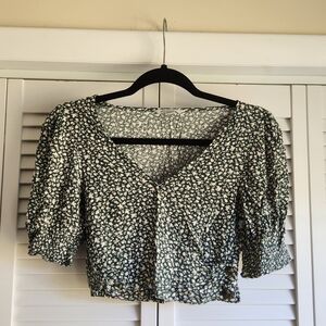 American Eagle Outfitters Green Floral Blouse